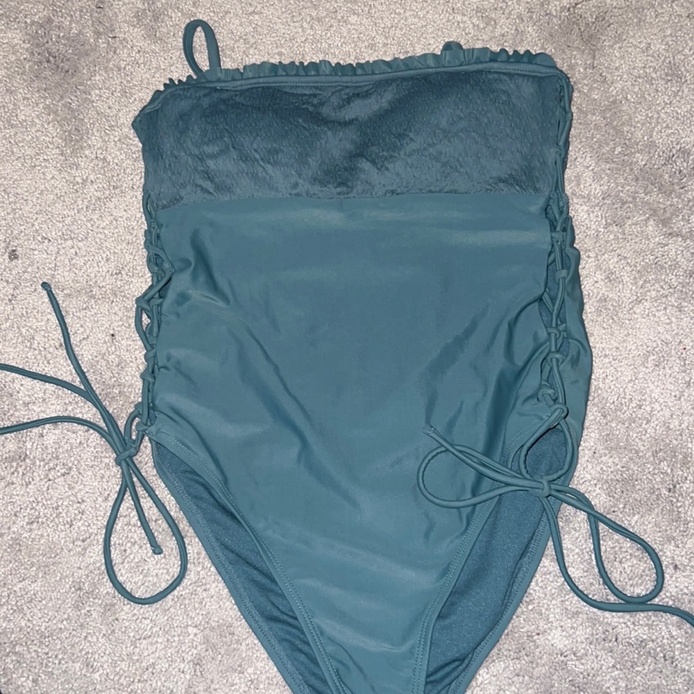 Bathing suit